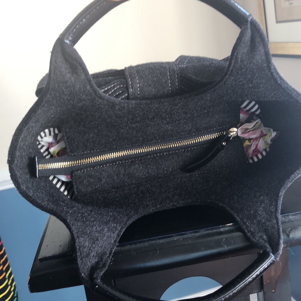 Kate Spade Small Grey Felt Purse with Dustbag - Picture 9 of 11